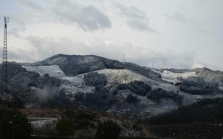 雪山.jpg